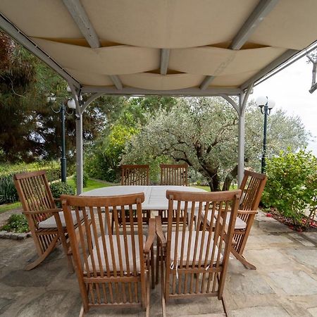Villa Elia Kavala - Mediterranean Holiday Villa Palaiontsiflikion Bagian luar foto