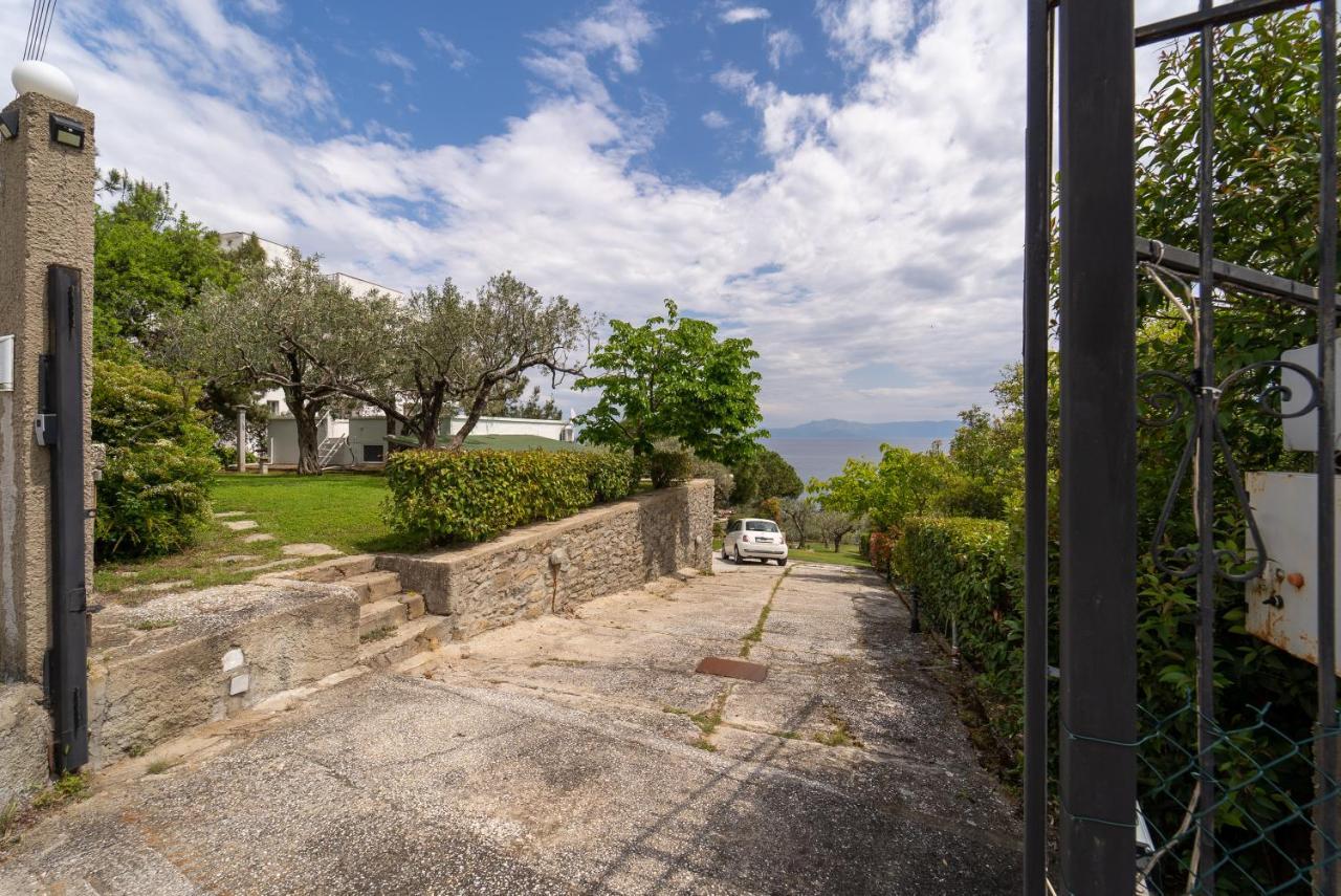 Villa Elia Kavala - Mediterranean Holiday Villa Palaiontsiflikion Bagian luar foto