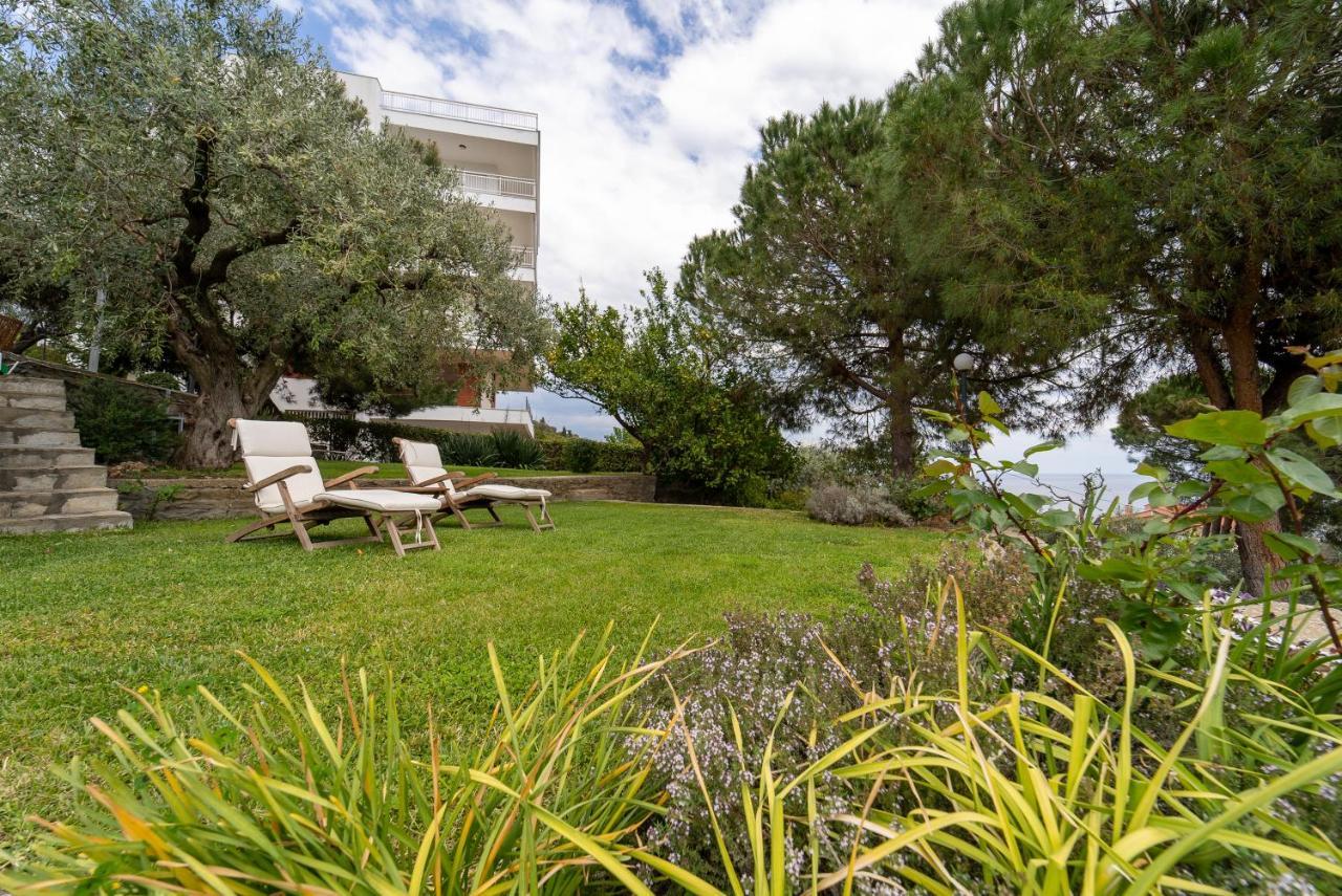 Villa Elia Kavala - Mediterranean Holiday Villa Palaiontsiflikion Bagian luar foto