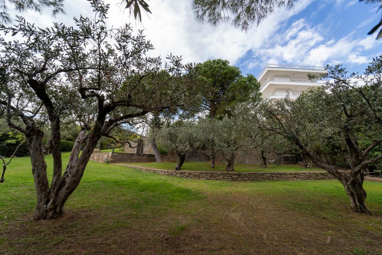 Villa Elia Kavala - Mediterranean Holiday Villa Palaiontsiflikion Bagian luar foto